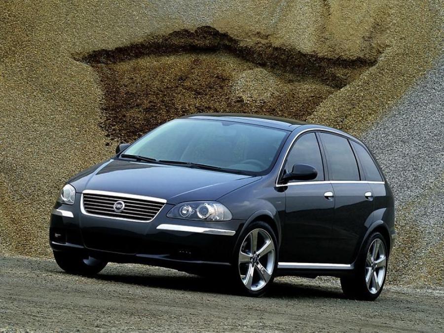  Fiat Croma 8ttoV Concept 2005 года  (фото 1 из 11)